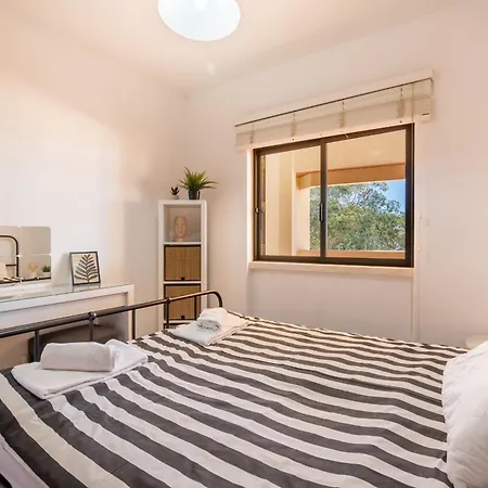 アパート Casa Leste - Seav View, Iberlagos Resort, Dona Ana ラゴス